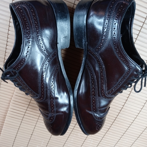 FLORSHEIM Burgundy Leather Wingtip Oxfords Dress Shoes 17066 Men’s Sizes Us 9.5D